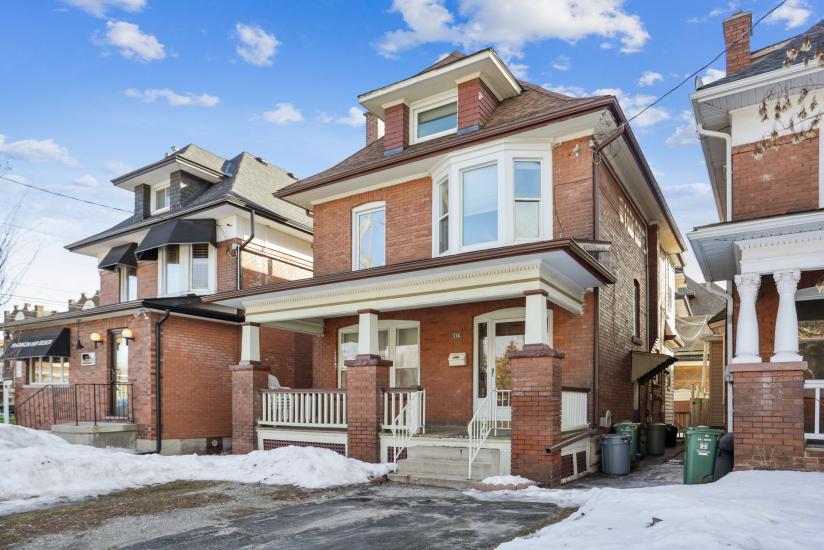 Property listing for 115 Balsam Ave S, Hamilton, ON