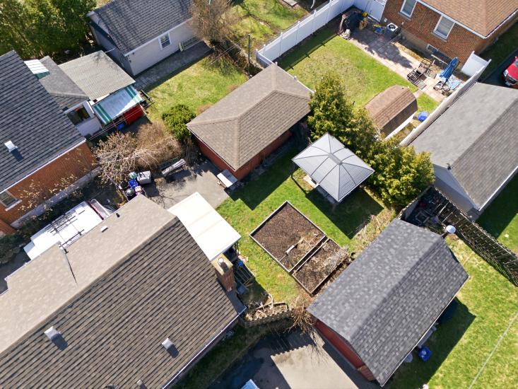 Property listing for 26 Isabel Ave., Hamilton, ON