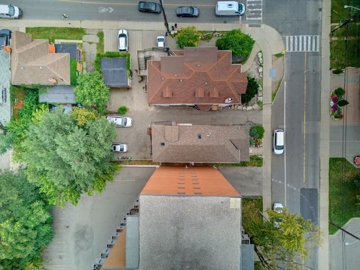 Property listing for 113 Wentworth St. S., Hamilton, ON