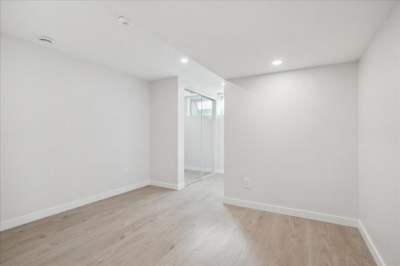 Property listing for L-14 Pembroke Ave., Brantford, ON