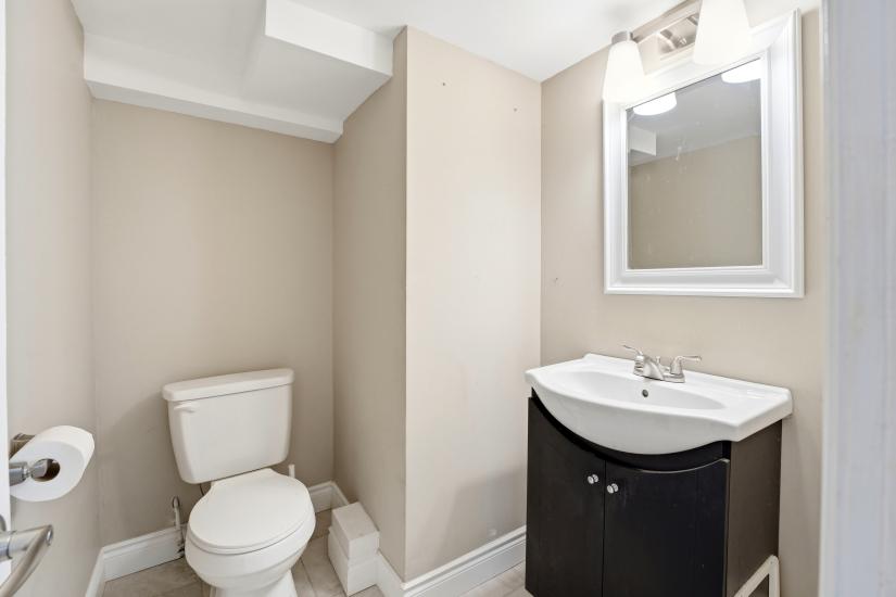 Property listing for 26 Isabel Ave., Hamilton, ON
