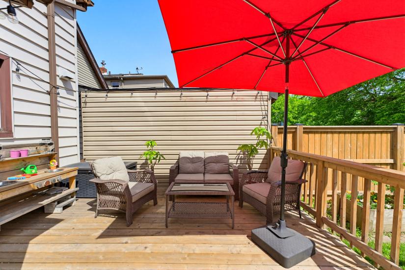Property listing for 124 Campbell Ave., Hamilton, ON