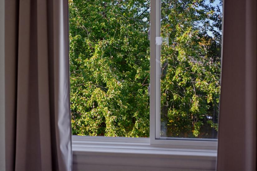 Property listing for 206 Craigroyston Rd., Hamilton, ON