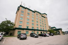 Property listing for 84 Dunrobin Lane, Grimsby, ON