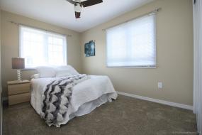 Property listing for #4-7 Sirente Dr., Hamilton, ON