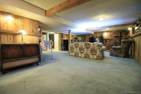 Property listing for 128 York Rd., Dundas, ON