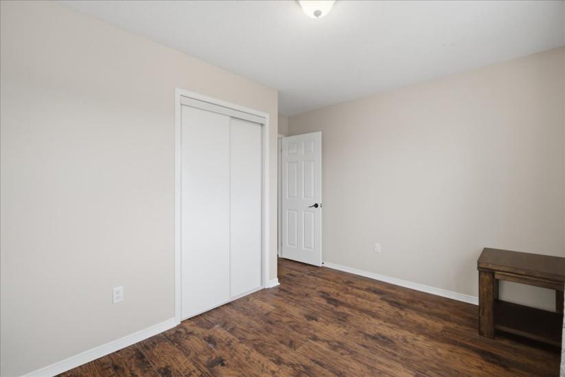 Property listing for 40 Whitwell Way, Binbrook, ON