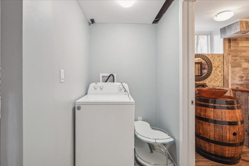 Property listing for L-1566 Caistorville Rd., Caistor Centre, ON