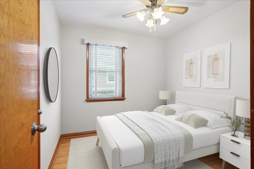 Property listing for 16 Greenwood St., Hamilton, ON