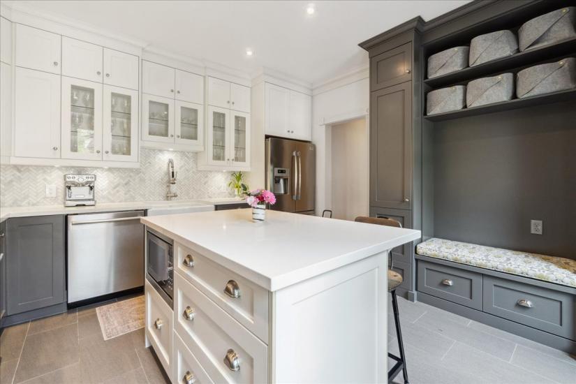 Property listing for 179 Hess St. S., Hamilton, ON