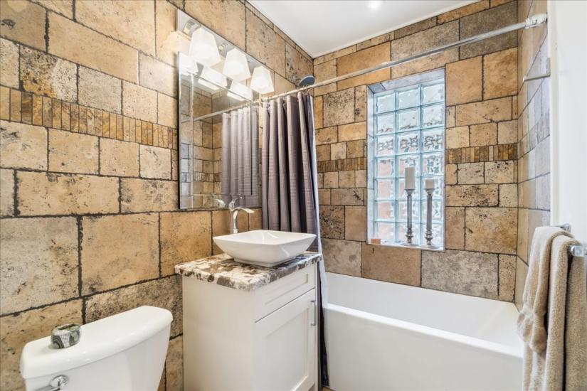 Property listing for 310 Locke St. S., Hamilton, ON