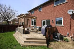 Property listing for 39 Benvenuto Cres., Hamilton, ON