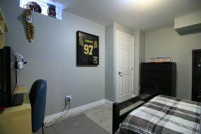 Property listing for 86 Hepburn Cres., Hamilton, ON