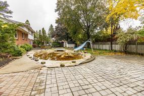 Property listing for 675 Scenic Dr., Hamilton, ON