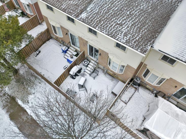 Property listing for #7-860 Rymal Rd. E., Hamilton, ON