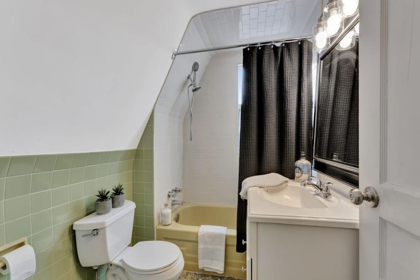 Property listing for 8 Senator Ave., Hamilton, ON