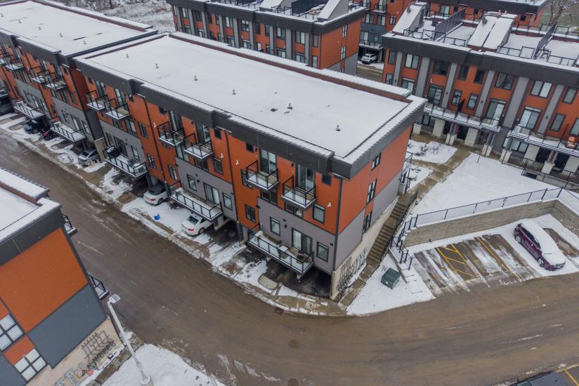 Property listing for #38-2 Willow St., Paris, ON