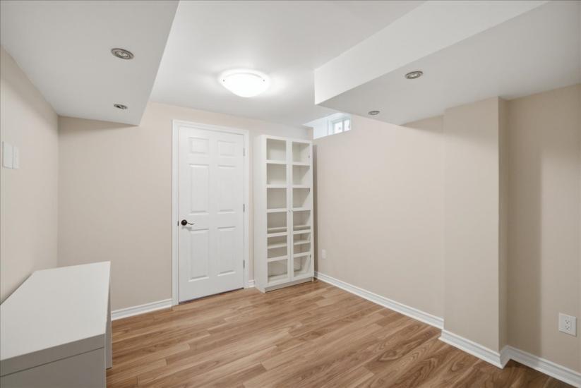Property listing for 40 Whitwell Way, Binbrook, ON
