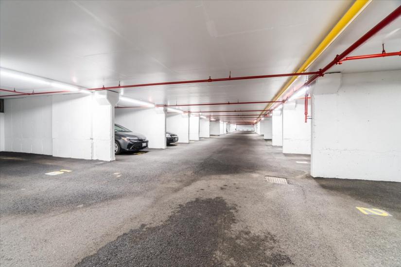 Property listing for #208-990 Golf Links Rd., Ancaster, ON