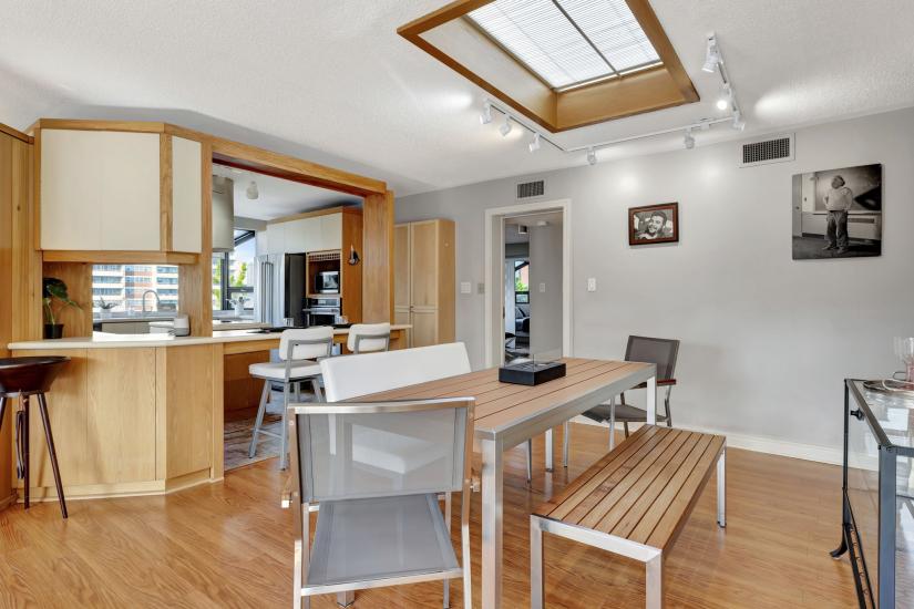 Property listing for #601-28 Duke St., Hamilton, ON