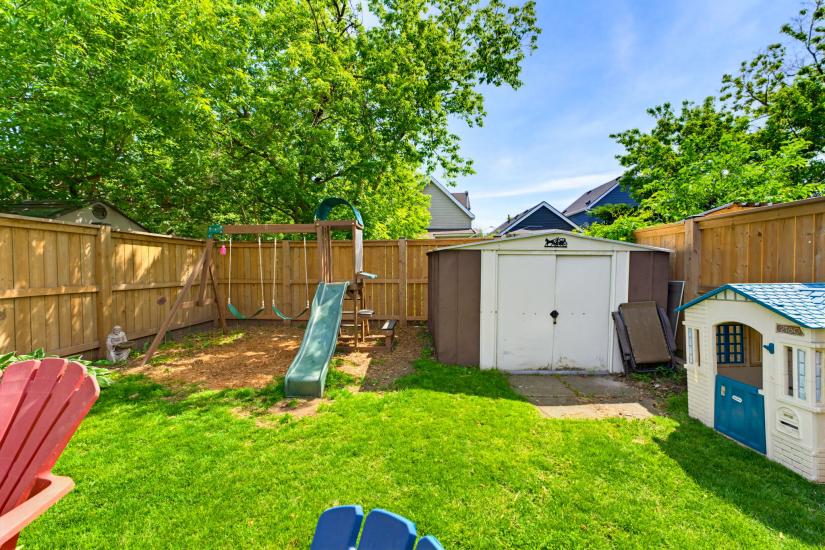 Property listing for 124 Campbell Ave., Hamilton, ON