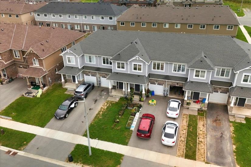 Property listing for 125 Sunflower Pl., Welland, ON