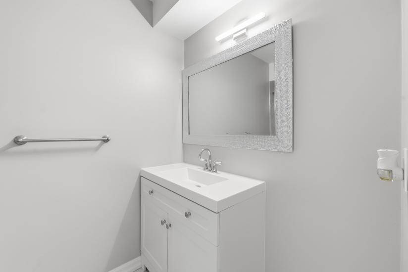 Property listing for 42 Terrace Ave., Welland, ON