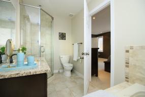 Property listing for 183 Tanglewood Dr., Binbrook, Ontario