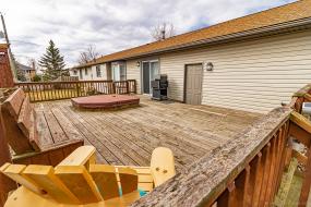 Property listing for 9 Barbara St., Smithville, Ontario