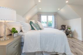 Property listing for 543 Upper Sherman Ave., Hamilton, ON