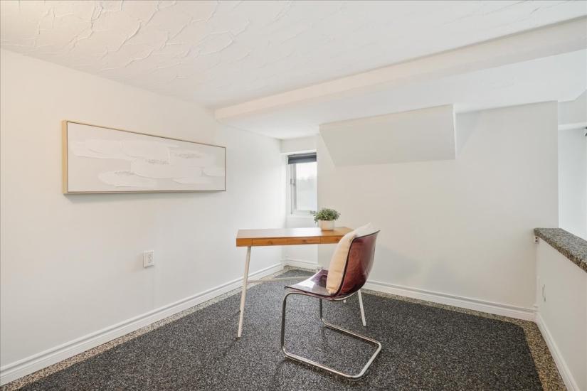 Property listing for #313-50 Main St., Dundas, ON