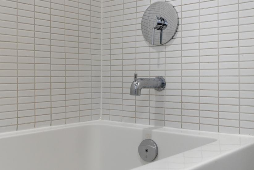 Property listing for #606-1 Jarvis St., Hamilton, ON