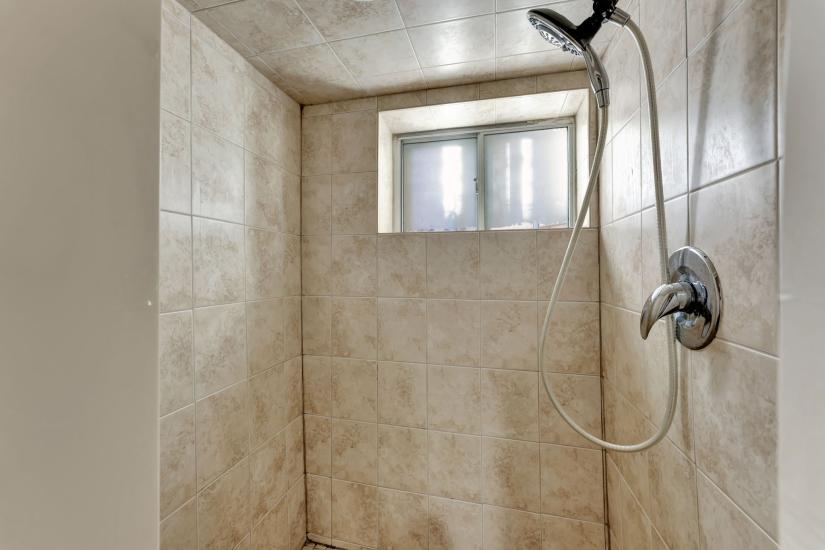 Property listing for 70 Belview Ave., Hamilton, ON