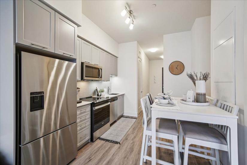 Property listing for #1901-385 Winston Rd., Grimsby, ON