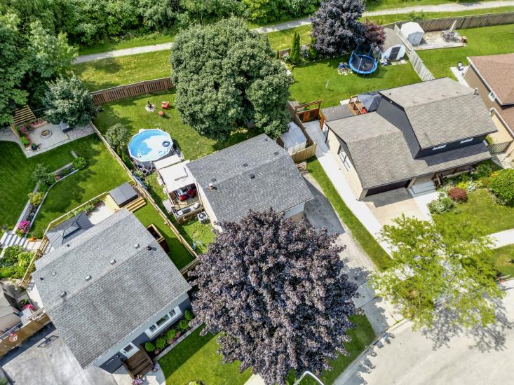 Property listing for 20 Bywood Cres., Stoney Creek, ON