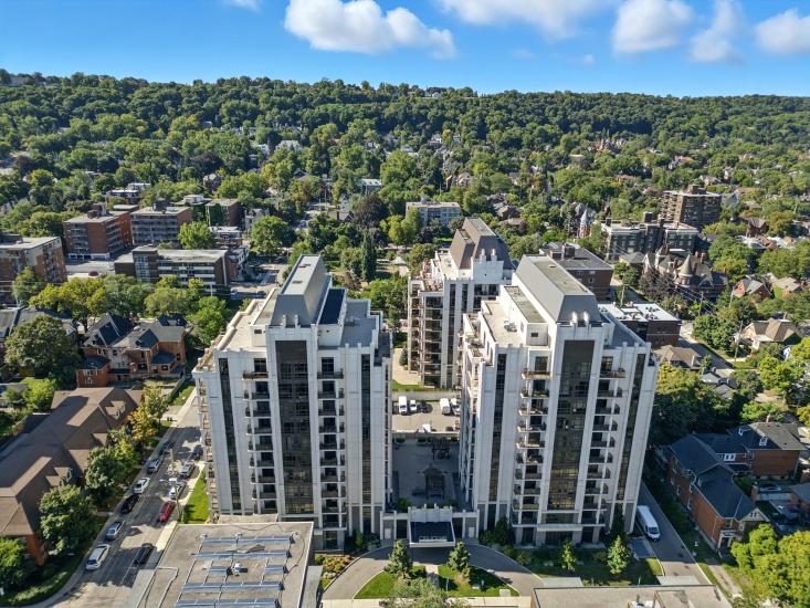 Property listing for 81 Robinson St. Unit #709, Hamilton, ON