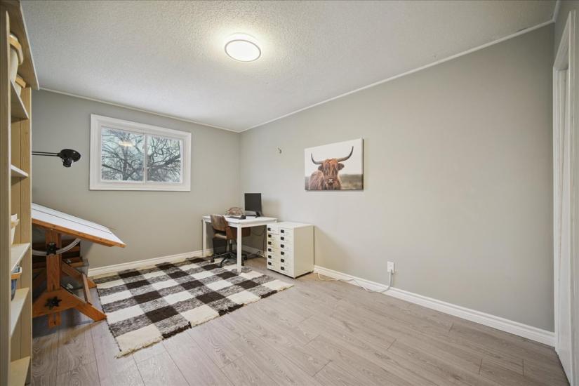 Property listing for 171 Paling Ave., Hamilton, ON