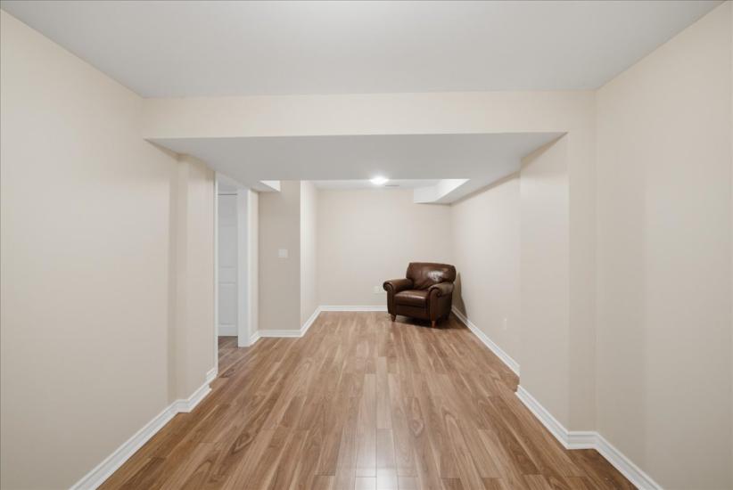 Property listing for 40 Whitwell Way, Binbrook, ON