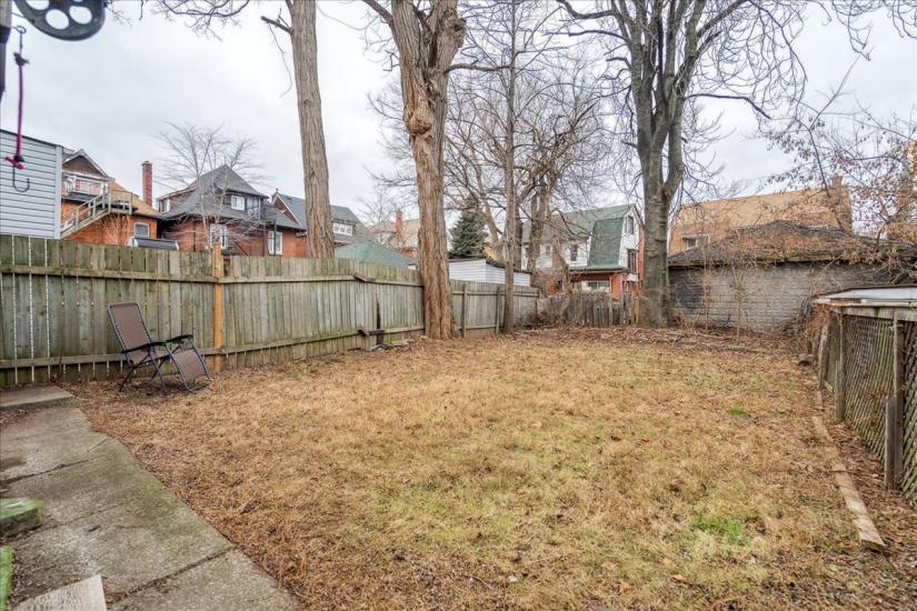 Property listing for 5 Cumberland Ave., Hamilton, ON