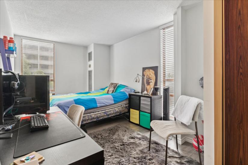 Property listing for #305-222 Jackson St. W., Hamilton, ON