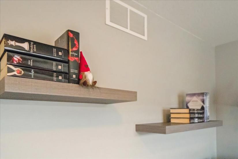 Property listing for #3-437 Highway 8, Stoney Creek, ON