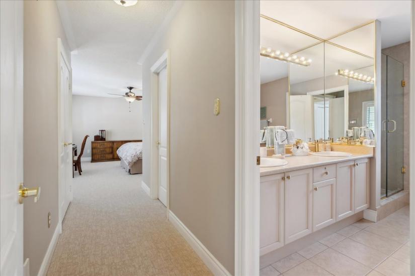 Property listing for #101-100 Beddoe Dr., Hamilton, ON