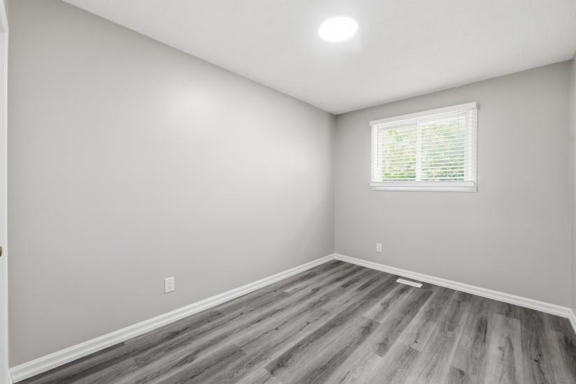 Property listing for 42 Terrace Ave., Welland, ON