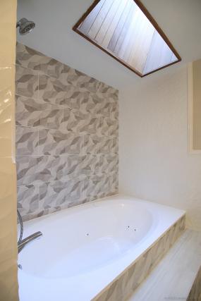 Property listing for 32 Wade Rd., Ancaster, ON