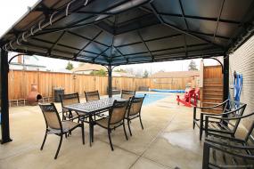 Property listing for 489 Cochrane Rd., Hamilton, ON