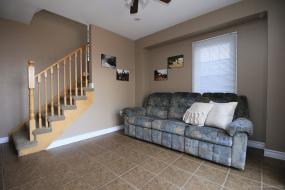 Property listing for #4-7 Sirente Dr., Hamilton, ON