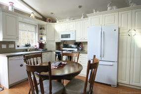 Property listing for 128 York Rd., Dundas, ON