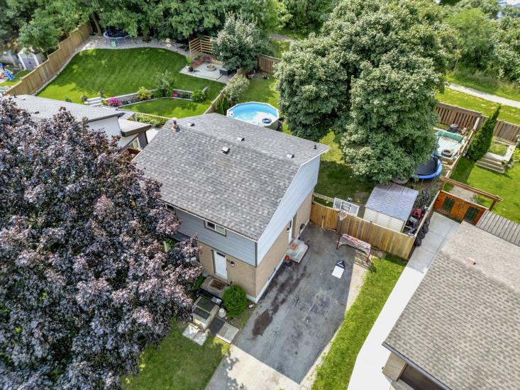 Property listing for 20 Bywood Cres., Stoney Creek, ON