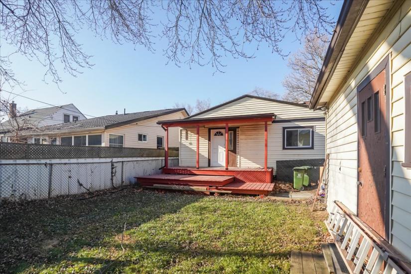 Property listing for 276 Ivon Ave., Hamilton, ON
