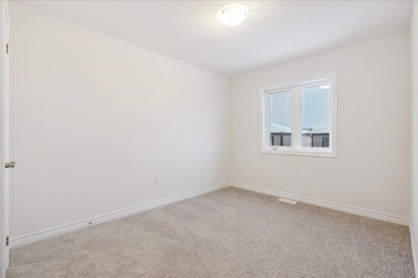Property listing for 46 Capstone Lane, Hamilton, ON
